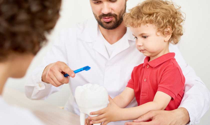 kids at dentist